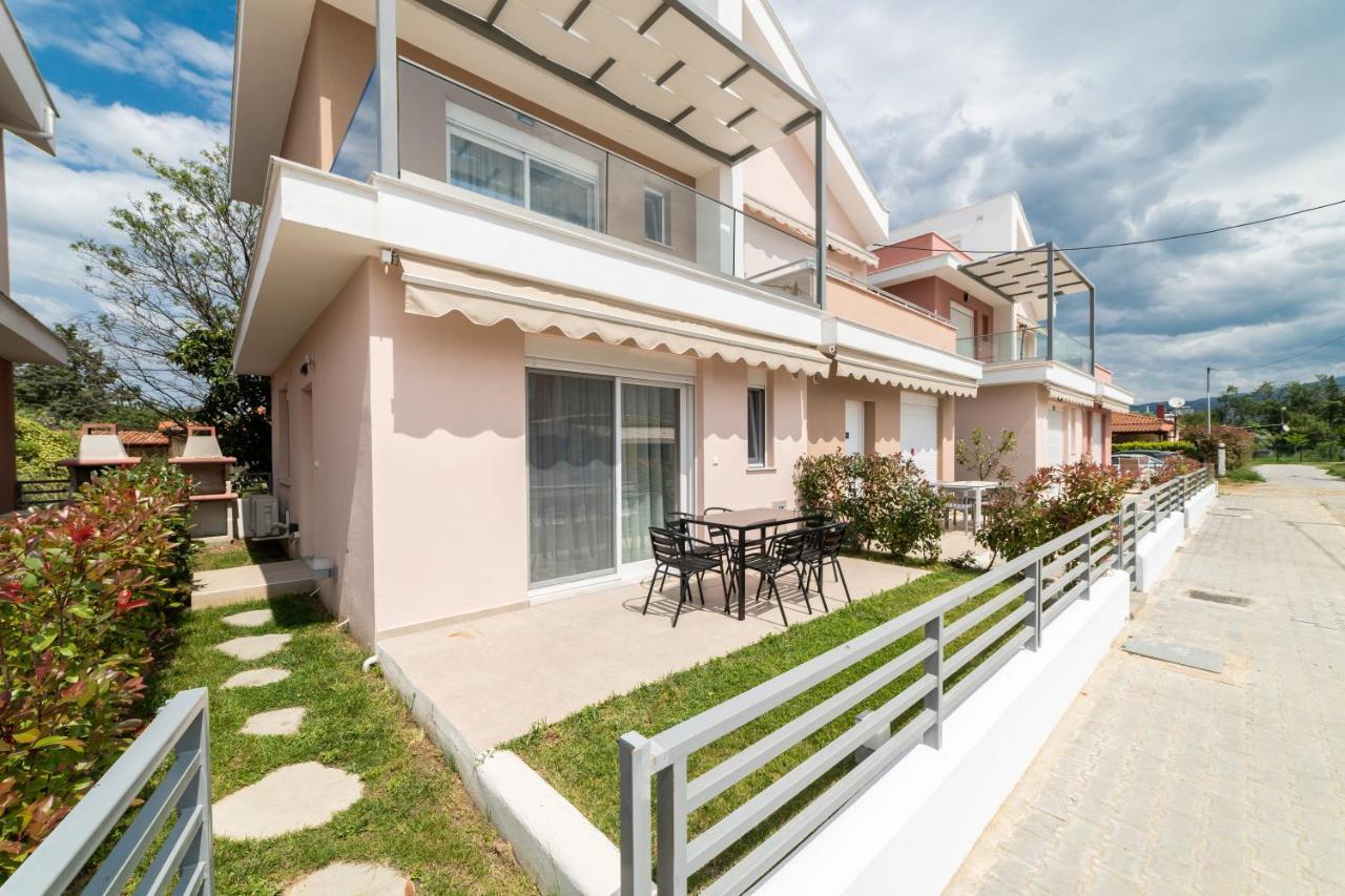شقة Dionysos Residential Complex Ofrínion المظهر الخارجي الصورة
